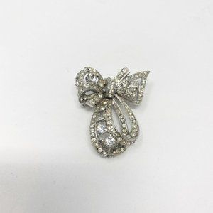 557 Vintage Reinad bow  Brooch / Pin with Crystal Rhinestones